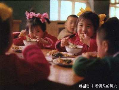 记忆中的温暖港湾 70年代厂办托儿所幼儿园的保育与教育之光